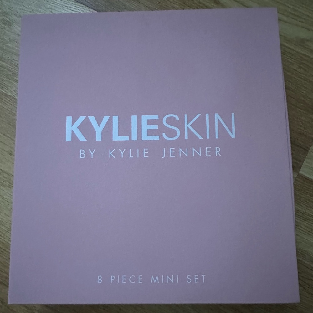 ⭐️Kylie Skin Mini Set!⭐️